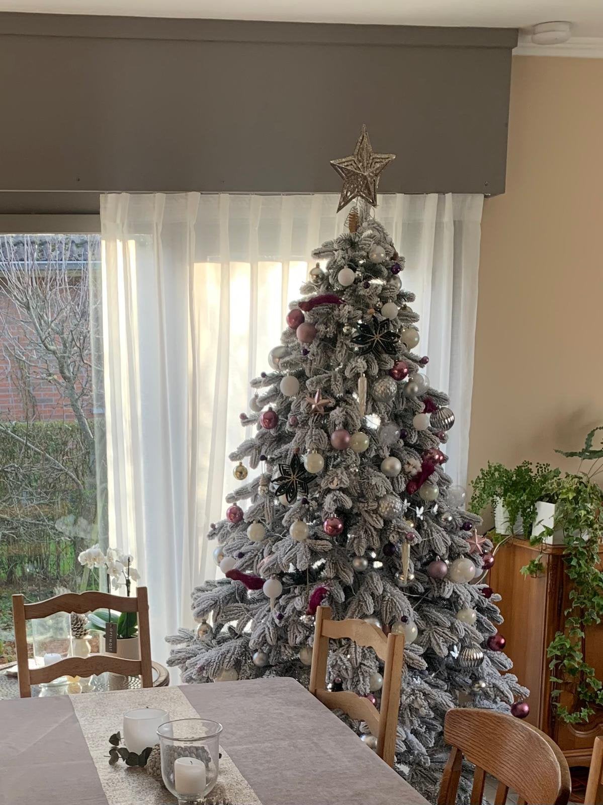Prachtige besneeuwde kunstkerstboom – 2,10 m, Ophalen, Gebruikt