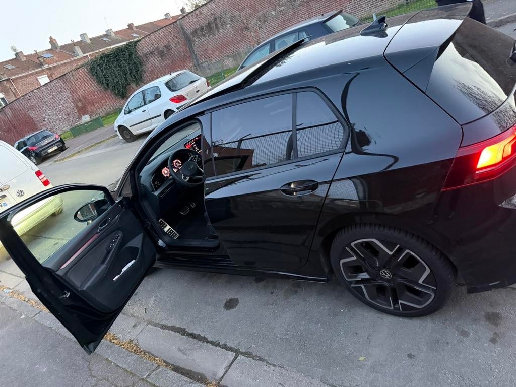 Golf 8.5 R-LINE, Auto's, Volkswagen, Zwart, Diesel, 5 deurs, Te koop