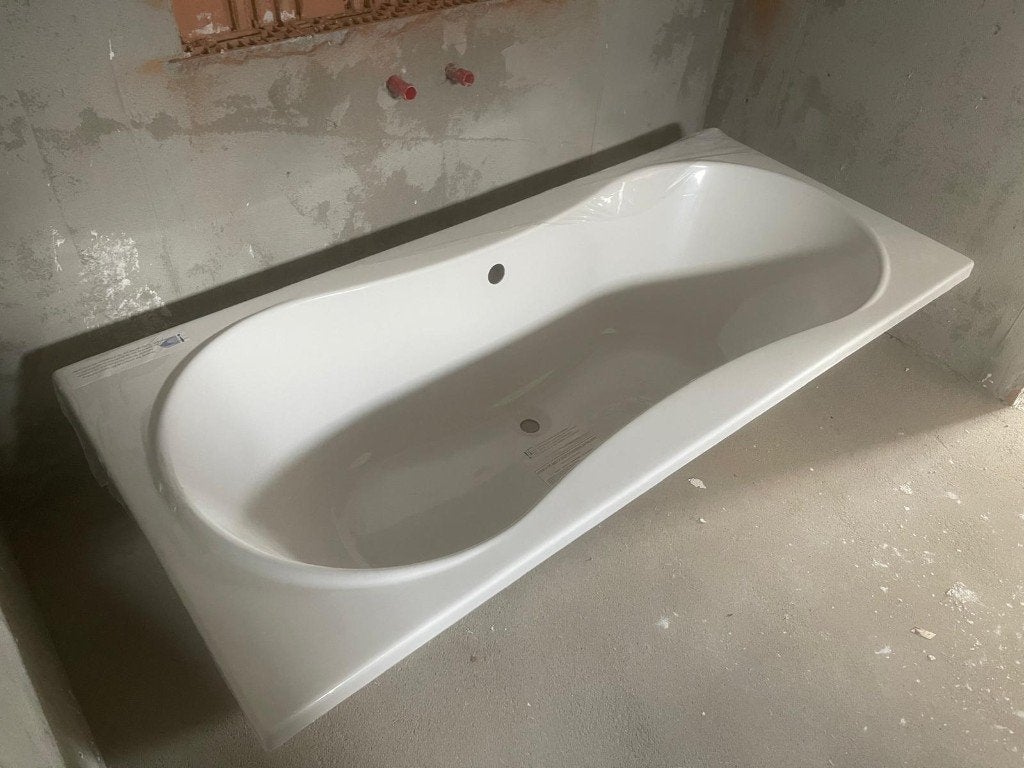 Baignoire neuve 180x80 cm (non utilisée + film protecteur), Maison & Meubles, Enlèvement, Neuf, Avec baignoire