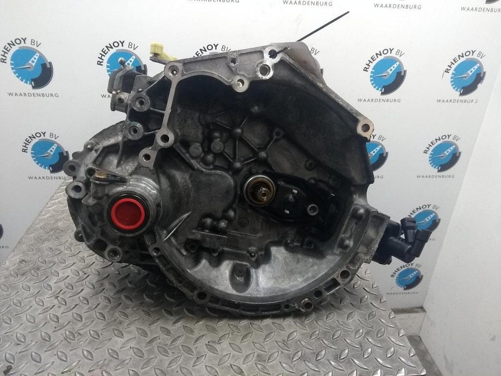 PEUGEOT 207 TRANSMISSIE / VERSNELLINGSBAK 2007, Ophalen of Verzenden, Gebruikt, Stiba lid