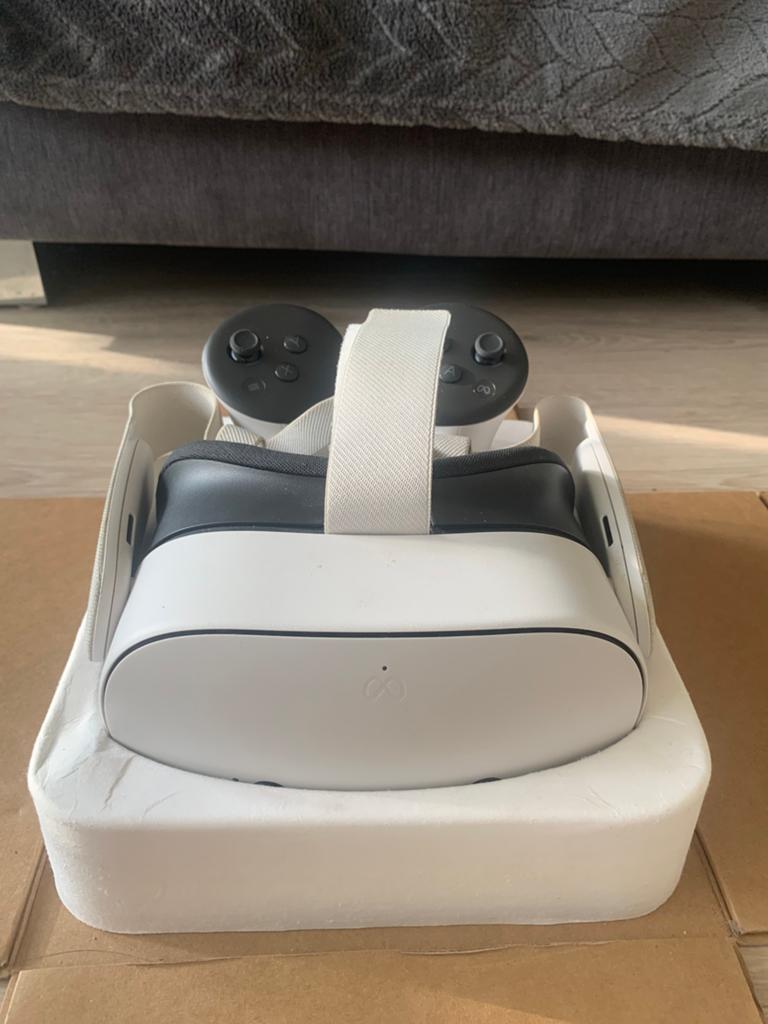 Oculus quest 3s, Games en Spelcomputers, Virtual Reality, Ophalen of Verzenden, Zo goed als nieuw