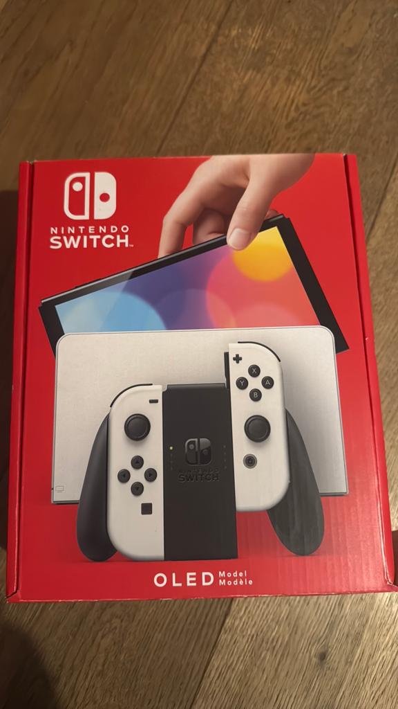 Nintendo Switch OLED, Games en Spelcomputers, Ophalen, Zo goed als nieuw, Switch OLED, Met games
