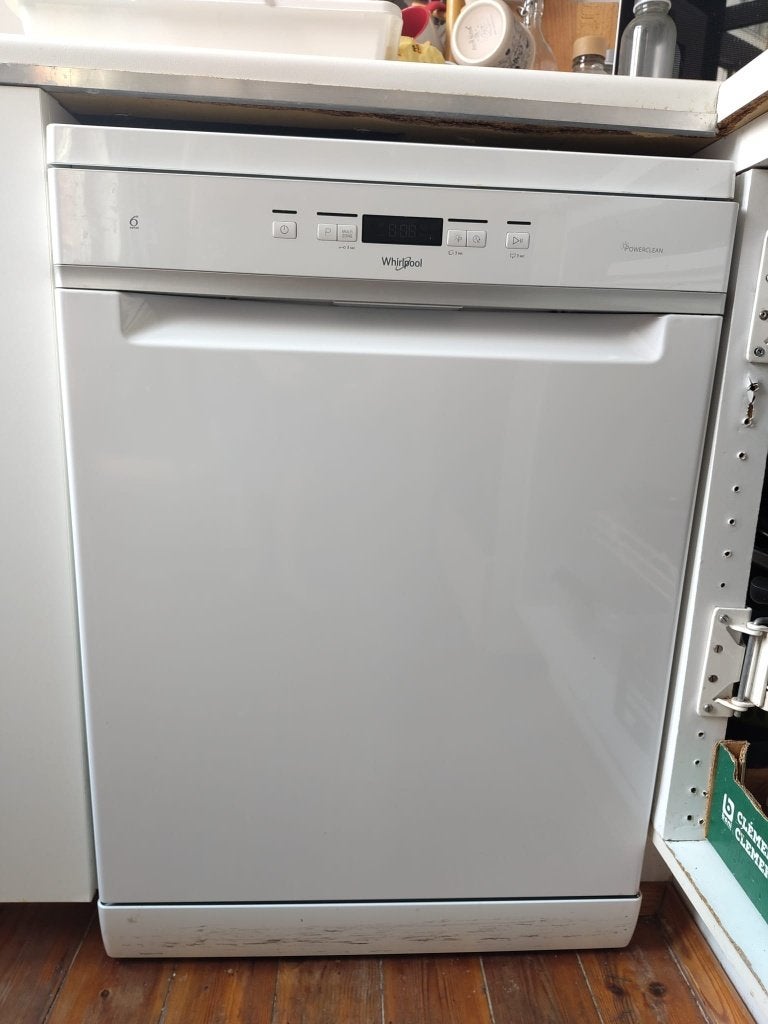 Lave-vaisselle Whirlpool WFC3C42P – 6th Sense, 85 à 90 cm, Moins de 10 litres, Enlèvement, Utilisé