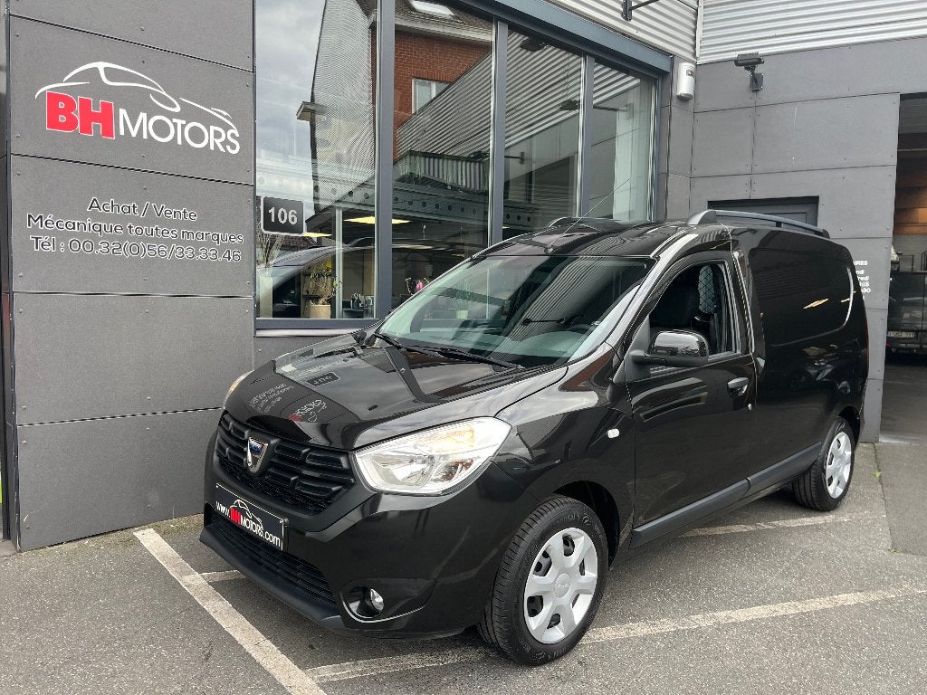 DACIA DOKKER UTILITAIRE 2PL, Auto's, Dacia, https://public.car-pass.be/vhr/91f7fa01-71c3-47db-8834-1376020dc4c4, Bedrijf, Te koop