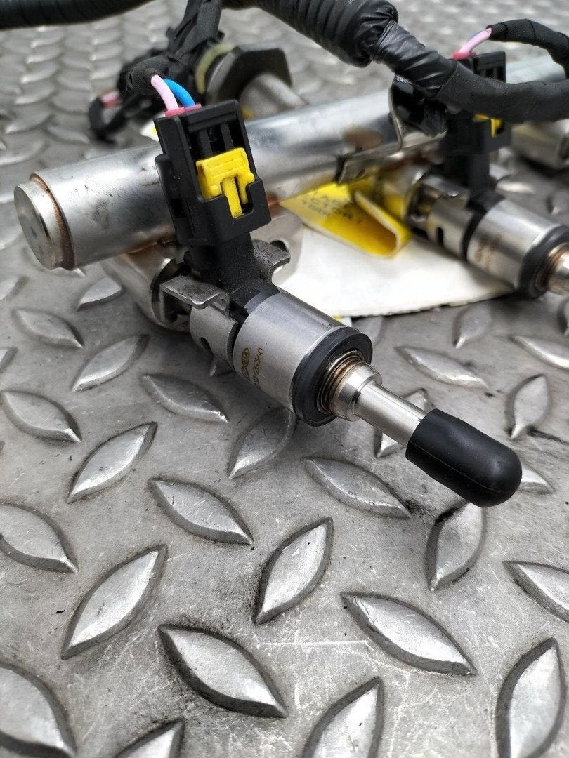 KIA SPORTAGE BRANDSTOF INJECTOR / VERSTUIVER 353102B360 2020, Enlèvement ou Envoi, Utilisé, ARN reconnu