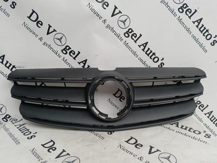 Calandre d'un Mercedes Vito (9B51), 3 mois de garantie, Utilisé, -, -