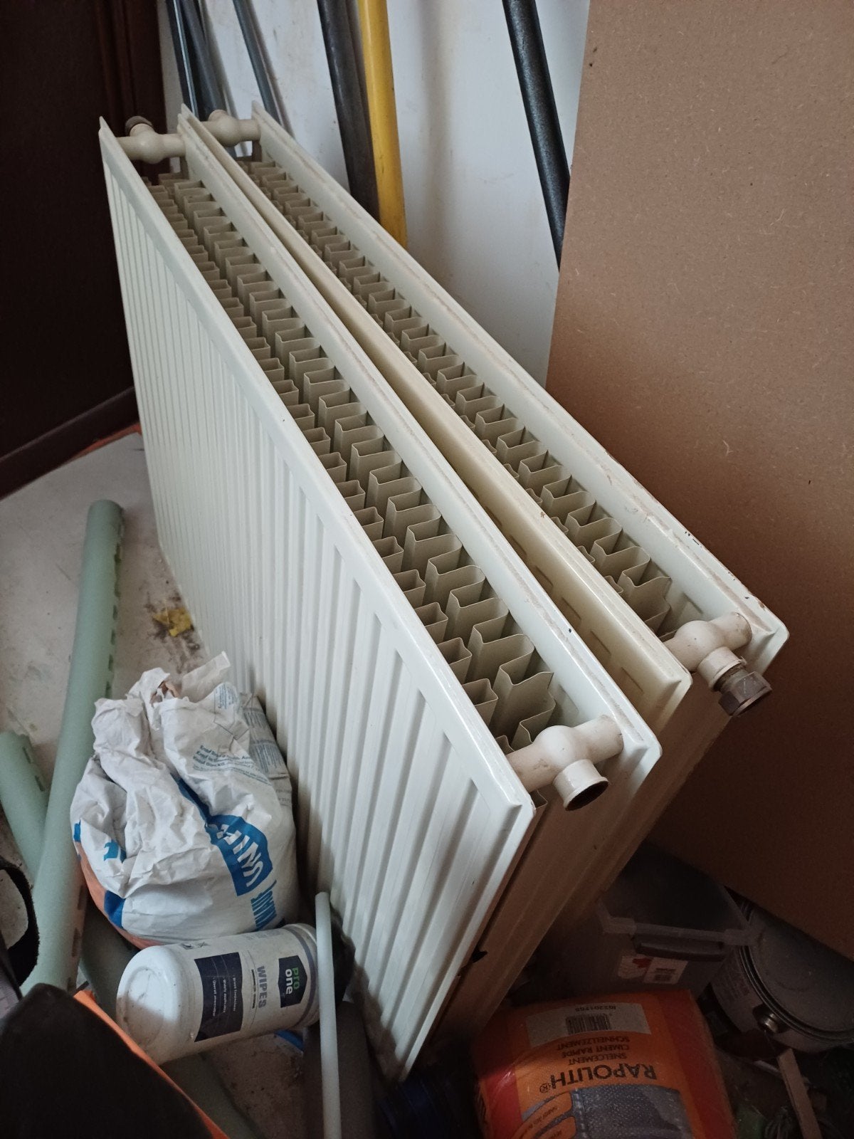 2 radiotoren met dezelfde maat, Ophalen, 30 tot 80 cm, Gebruikt, Radiator