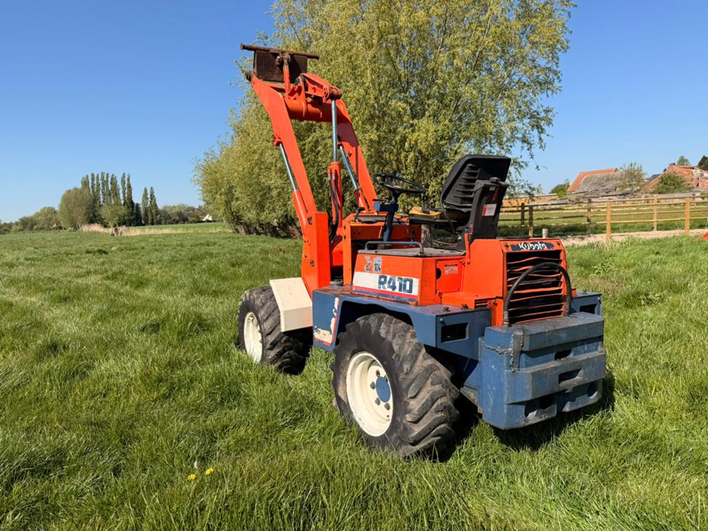 Kubota R410 kniklader in prima staat met 4 cilinder kubota m, Ophalen