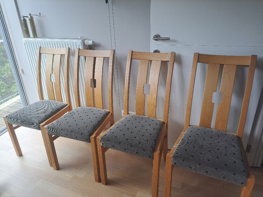 4 chaises de salle à manger en bois massif, Maison & Meubles, Chaises, Brun, Enlèvement, Utilisé, Bois