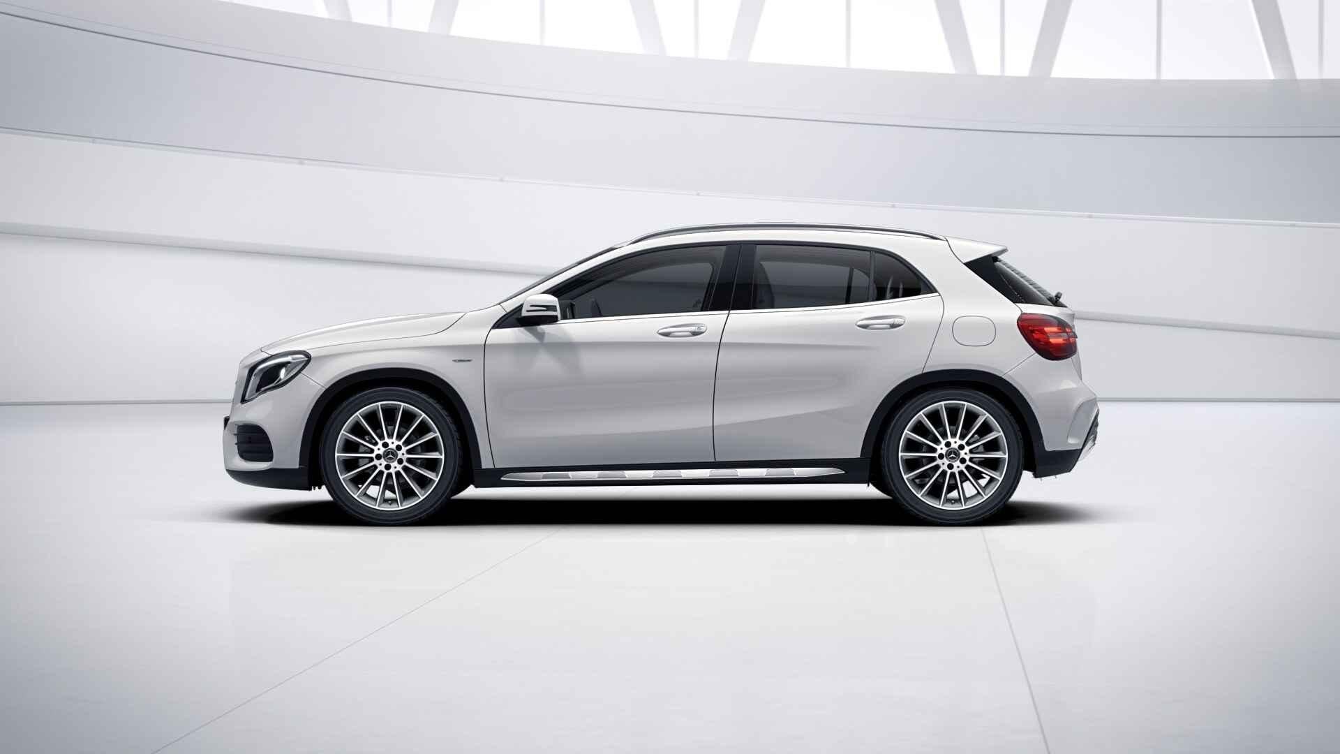 Mercedes-Benz GLA-Klasse 180 AMg Line | Memory Pack | Naviga, Auto's, Mercedes-Benz, Gebruikt, 4 cilinders, Automatische klimaatregeling