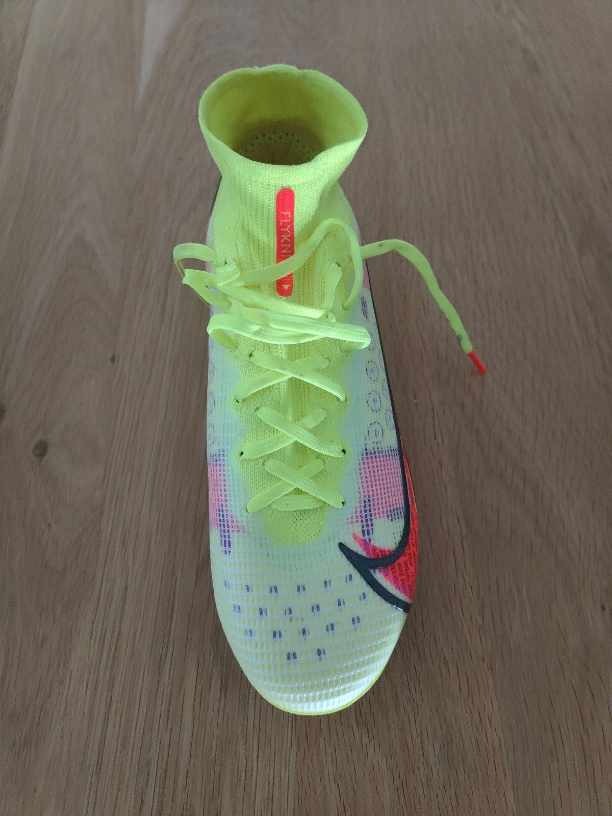 Nike voetbalschoenen gemixte toppen, Ophalen, Zo goed als nieuw, Schoenen