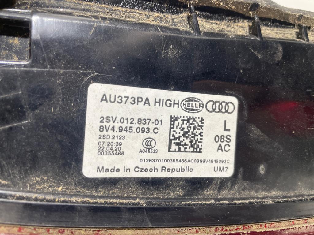 Feux arriere gauche INNONDE AUDI A3 8V4945093C, Audi, Enlèvement, Utilisé