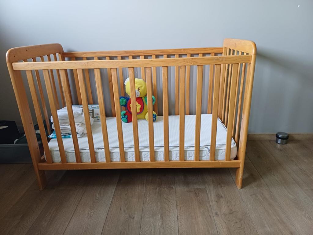 Babybedje, matras en dekentjes krijg je er gratis bij., Enlèvement, Matelas