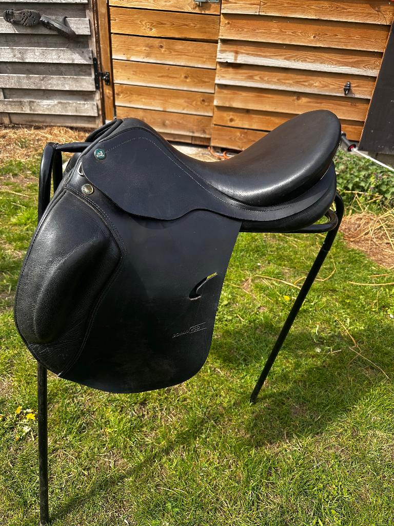 Veelzeidigheidszadel prestige roma 17 inch, Enlèvement, Utilisé, Autres espèces