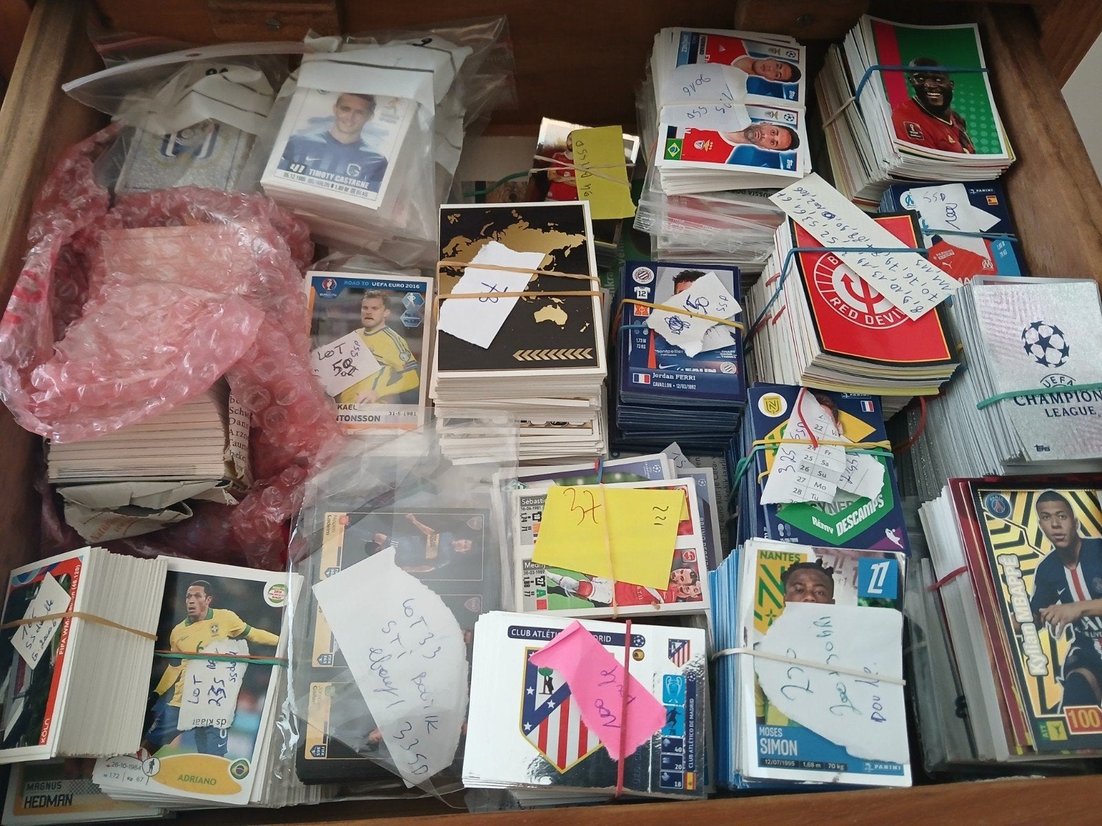 panini divers sticker , 0,20c, Enlèvement ou Envoi, Neuf, Plusieurs autocollants