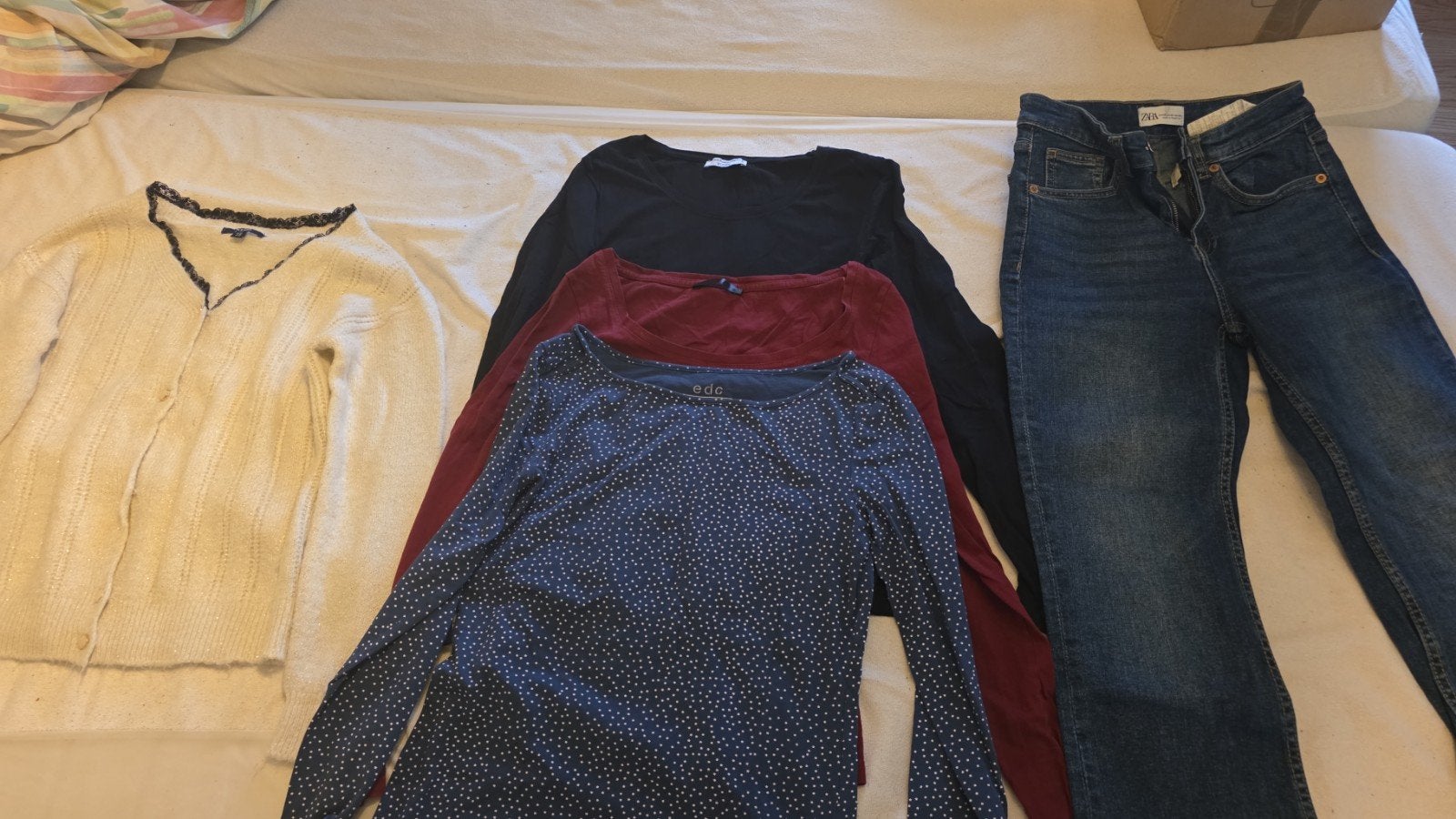 Lot 5 pièces Taille S - 30€ (au lieu de 35€), Kleding | Dames, Dames-kledingpakketten, Ophalen of Verzenden