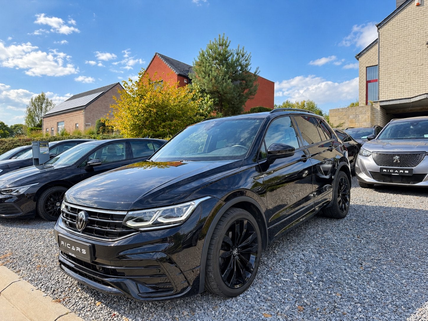 TIGUAN R-Line Full Options LEZ 2035 1.5TSi Carnet GARANTIE, Autos, Cuir, Essai à domicile, Achat, Entreprise