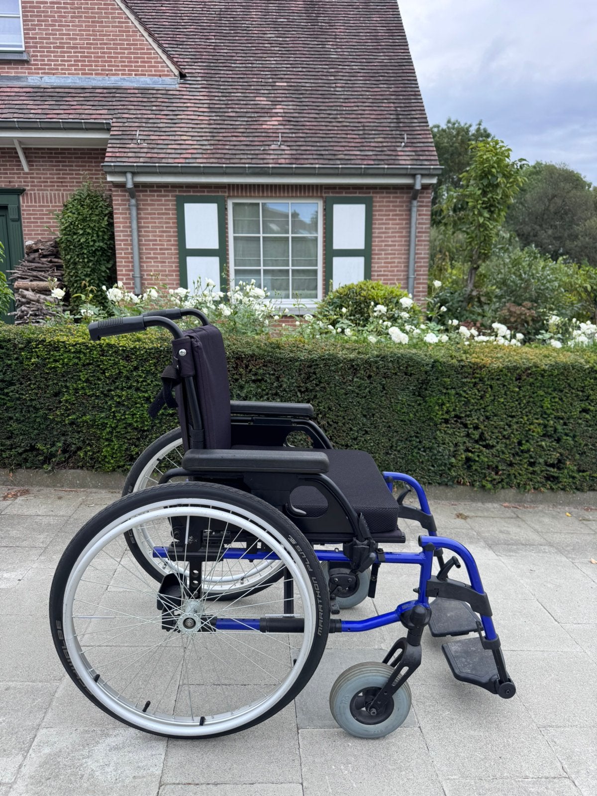Fauteuil roulant pliable Chasie roulante pliable BREEZY, Divers, Enlèvement ou Envoi, Pliant, Comme neuf, Fauteuil roulant électrique