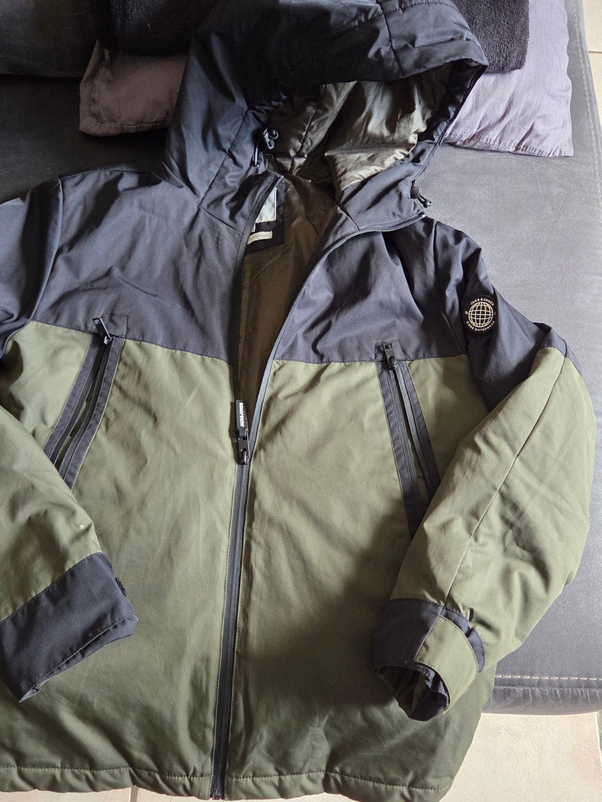 jas jack & Jones maat small, Vêtements | Hommes, Enlèvement ou Envoi