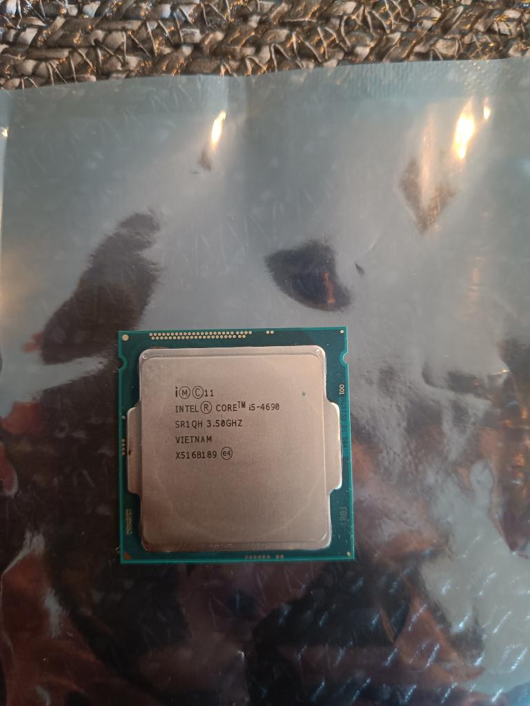 Intel CPU i5-4690, Informatique & Logiciels, Processeurs, Utilisé, 4-core, 3 à 4 Ghz, Enlèvement ou Envoi