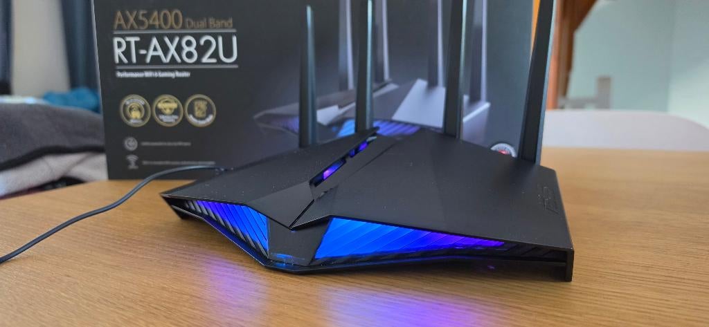 Asus rt-ax82u mesh Wifi 6 gigabit gaming router dual band, Computers en Software, Ophalen of Verzenden, Gebruikt, Router, ASUS