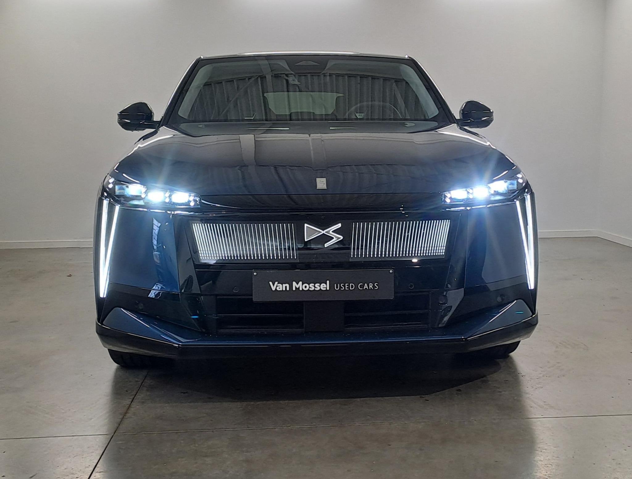 DS N8 Jules Verne FWD, 245 pk, Stof, https://public.car-pass.be/vhr/db14b7cc-025a-4c9d-b0b4-dc19b23b56ab, 80 kWh