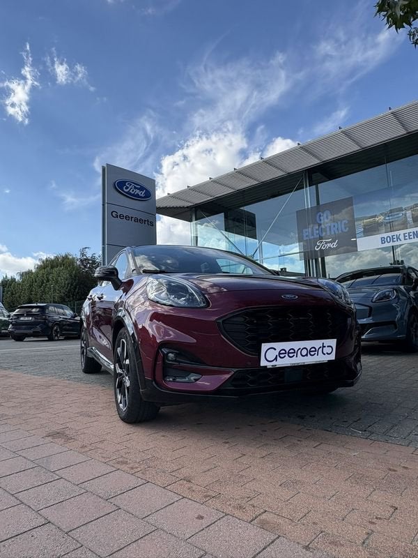 Ford Puma Ecoboost mHEV Vivid Ruby Edition, Autos, Achat, Puma, Entreprise, Autres couleurs