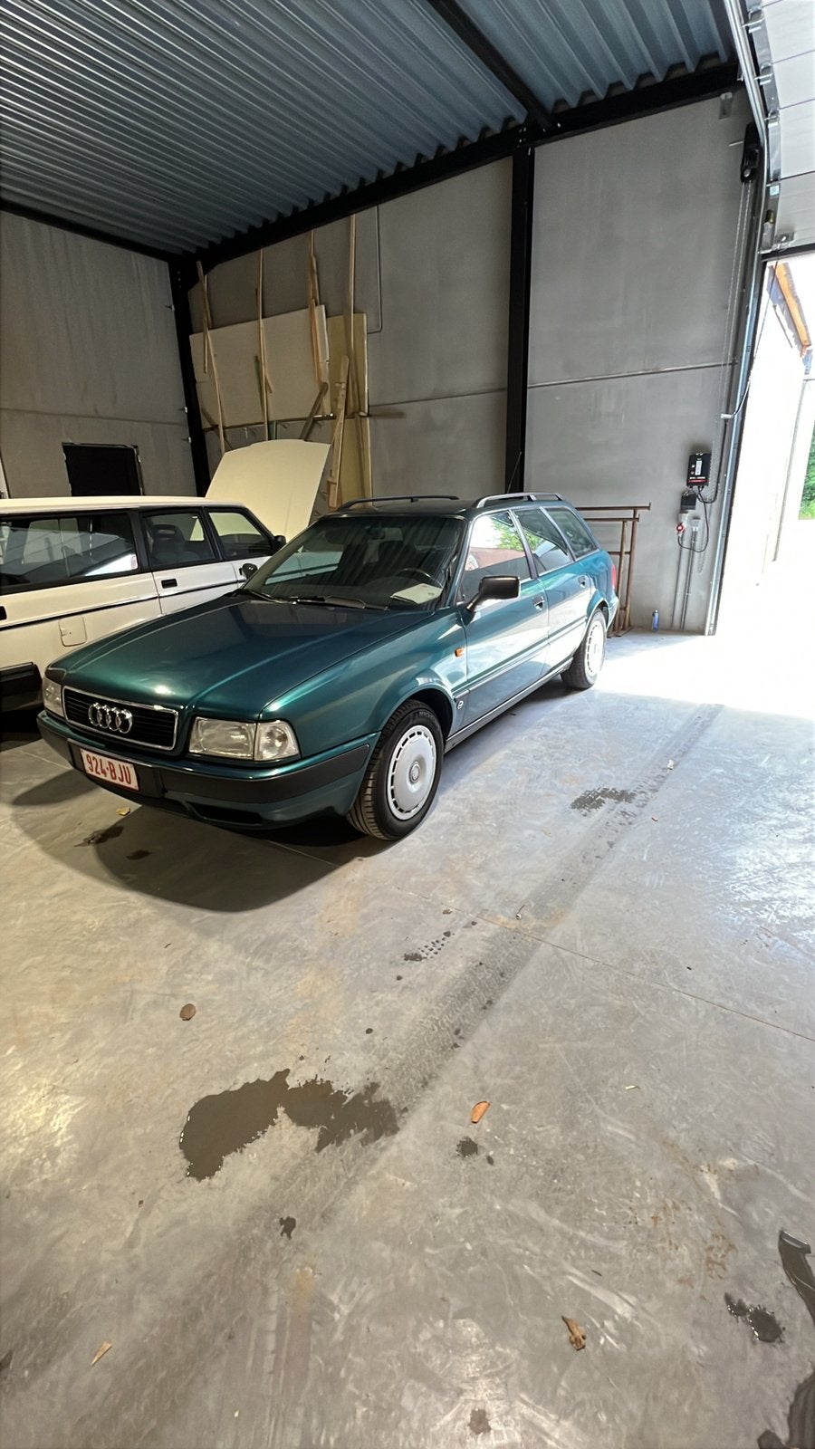 Audi 80 avant 2.0E gekeurd voor verkoop, Autos, Audi, Boîte manuelle, 5 portes, Particulier, Tissu