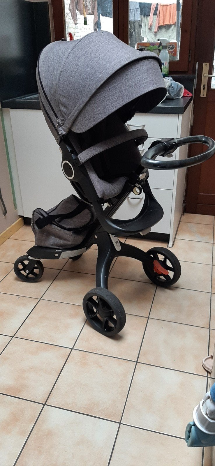 stokke kinderwagen, Kinderen en Baby's, Ophalen of Verzenden, Zo goed als nieuw, Met reiswieg, Kinderwagen