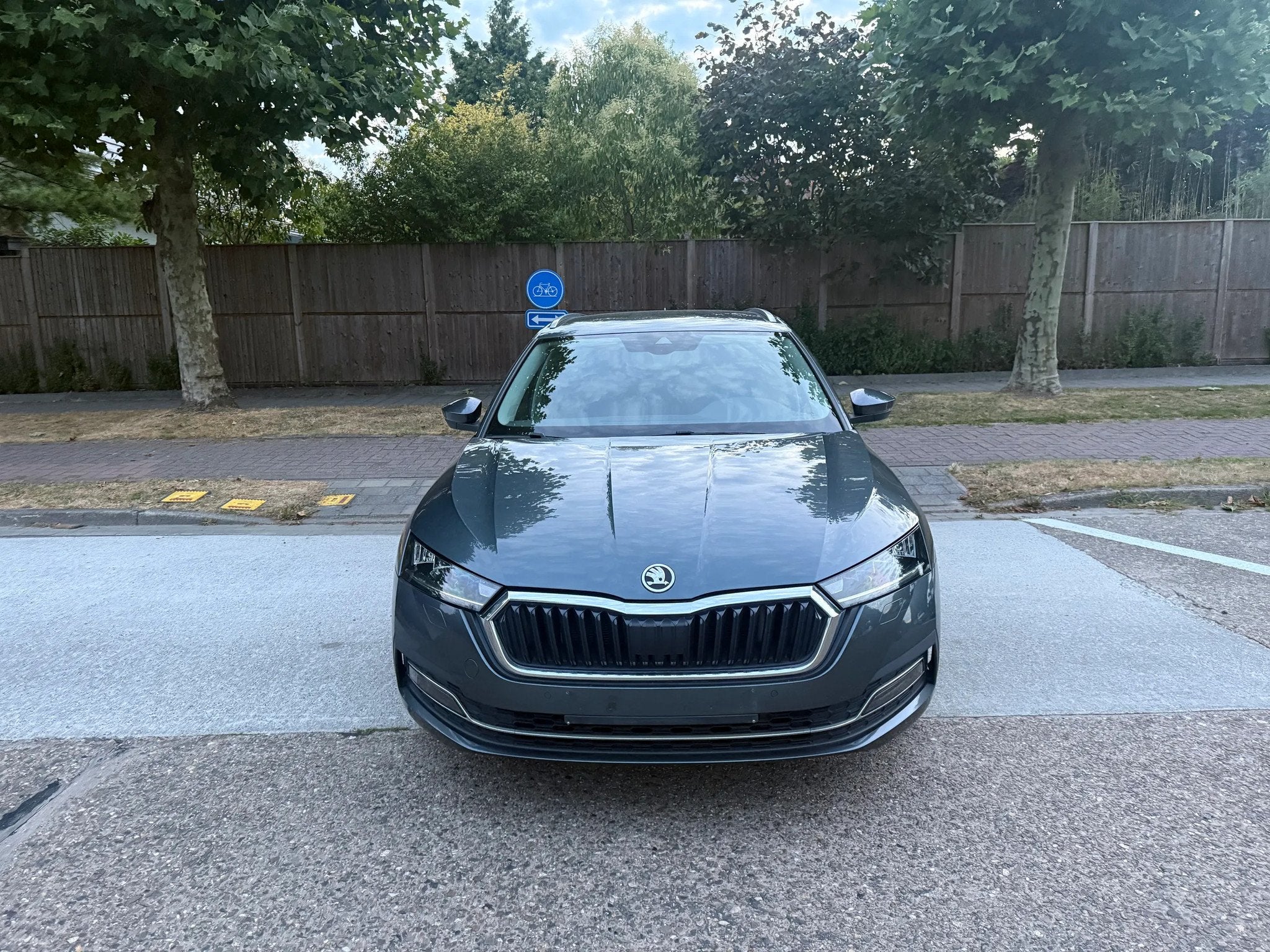 SKODA OCTAVIA / 1.4 BENZINE + ELEKTR / EURO 6D, Auto's, Automaat, Stof, Gebruikt, Bedrijf