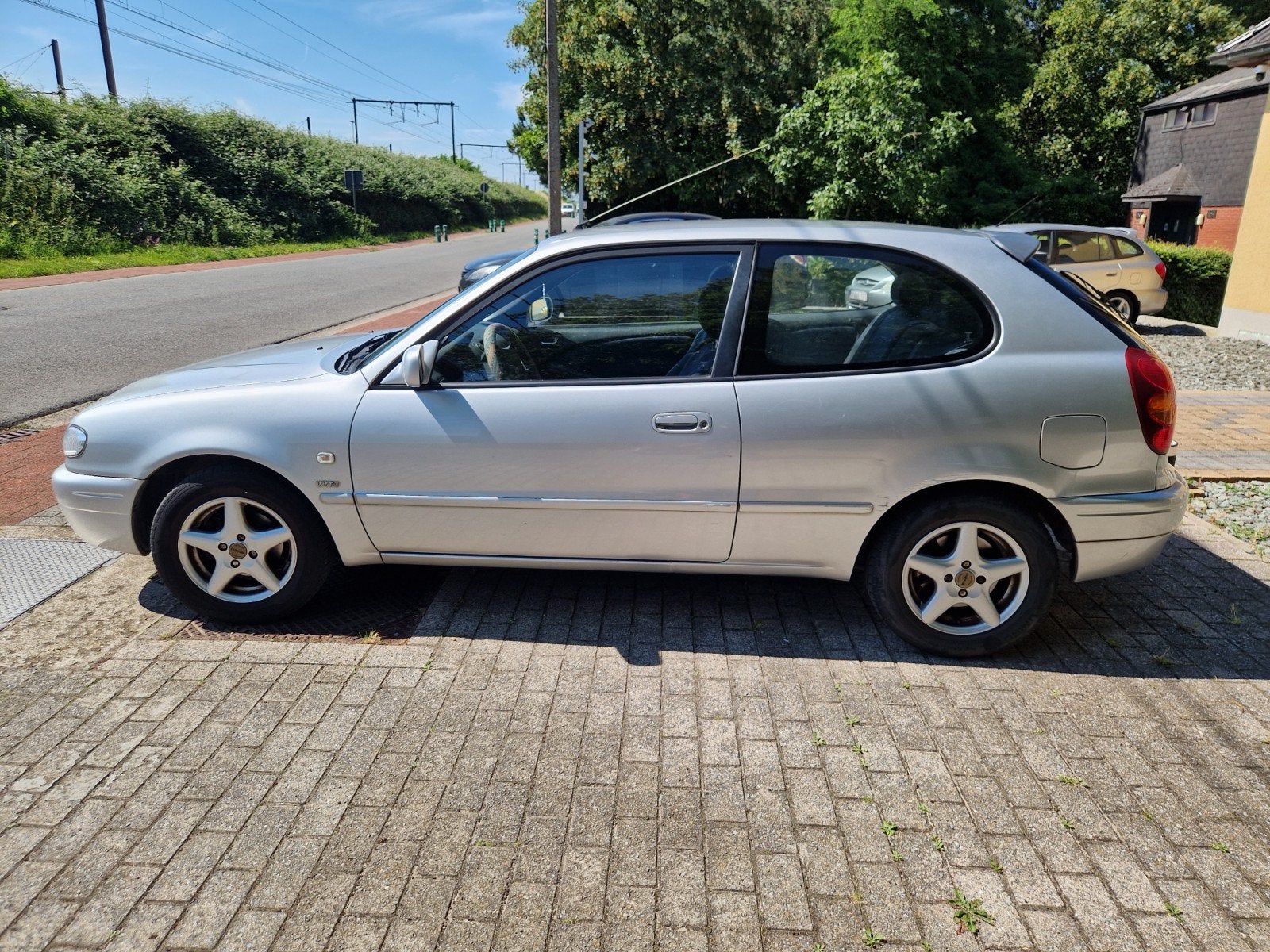 Toyota Corolla E11 Linea Luna, Autos, Toyota, Argent ou Gris, Achat, 1200 kg, Corolla