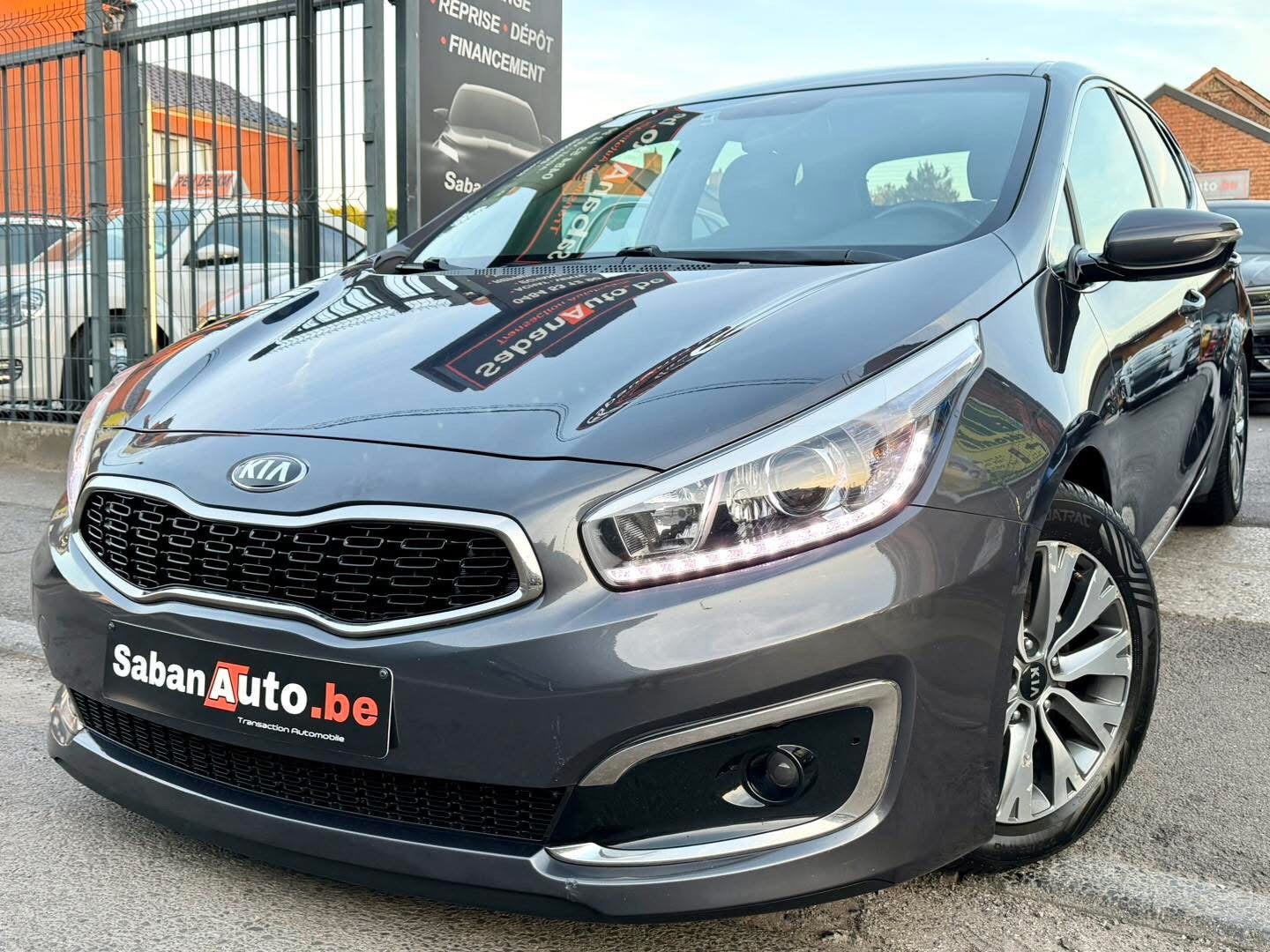 Kia Ceed 1.4 Essence Euro 6 B World Edition 2017, Argent ou Gris, Achat, Euro 6, Entreprise