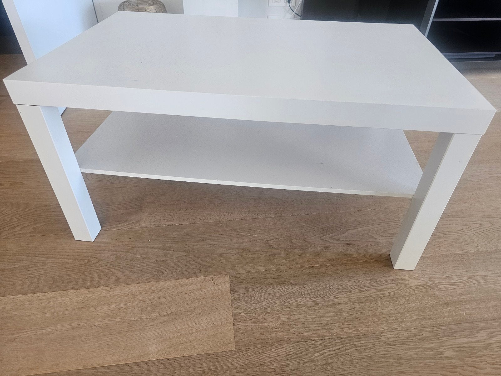 Table IKEA blanche simple et pratique, Enlèvement