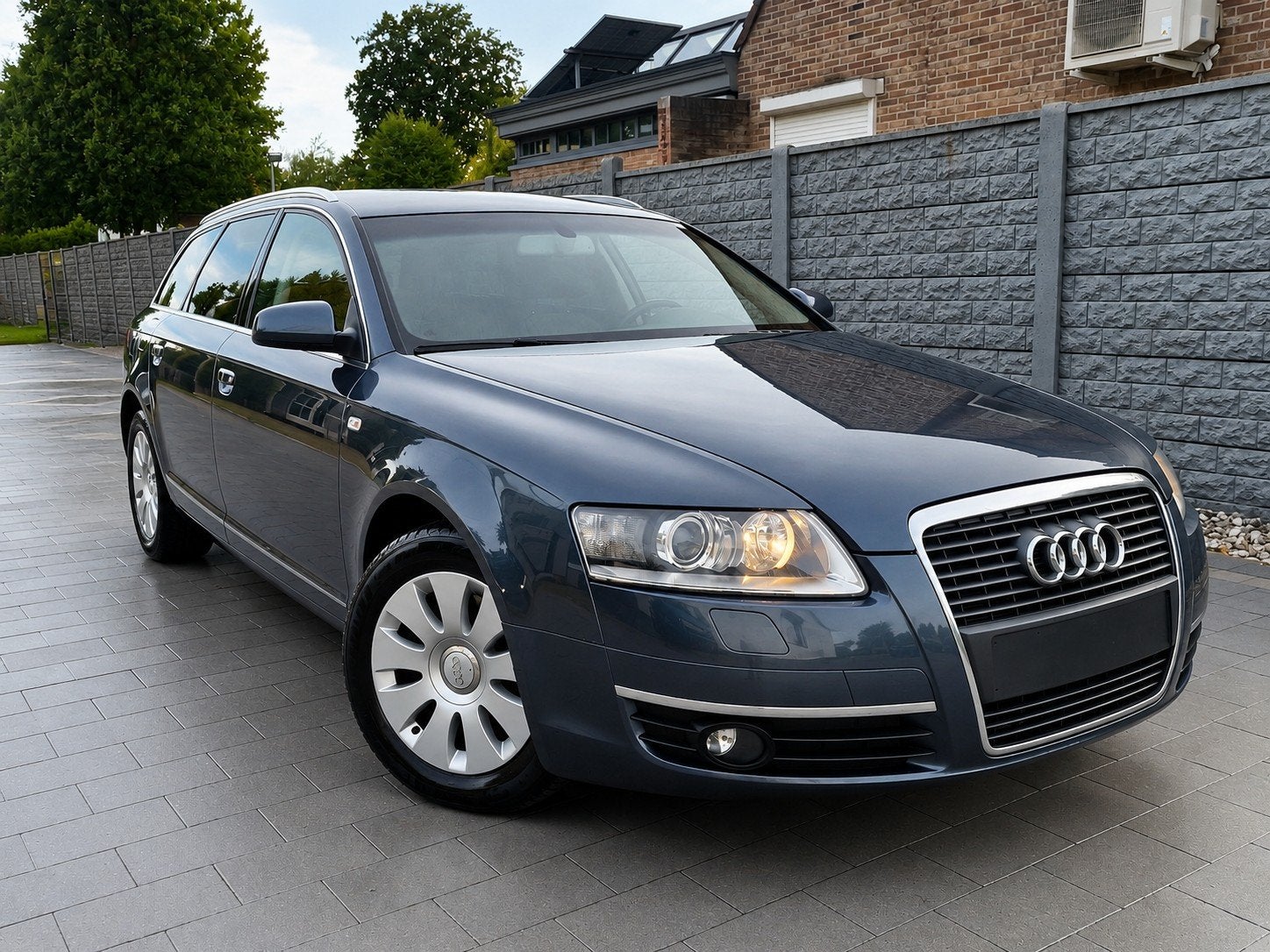 Audi 2.0 TDI Automaat Stationwagen 167.000  1jaar garanti, Auto's, Testrit aan huis, 1995 cc, Zwart, 4 cilinders