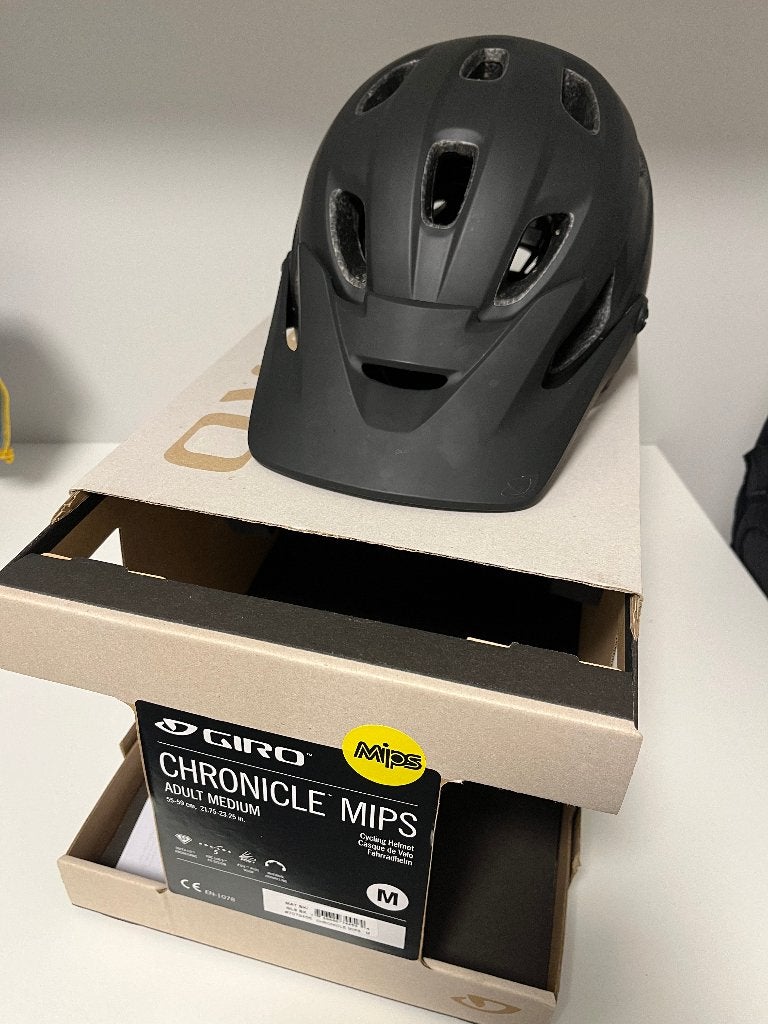 Giro helm, Fietsen en Brommers, Fietsaccessoires | Fietshelmen, Ophalen of Verzenden, Zo goed als nieuw, M, GIRO
