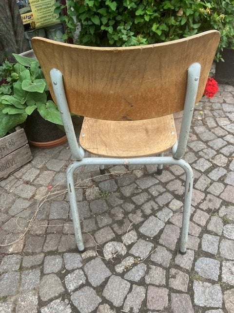 40 CHAISES DE RÉFECTOIRE EN BOIS VINTAGE EMPILABLES, Brun, Enlèvement, Bois, Cinq, Six Chaises ou plus