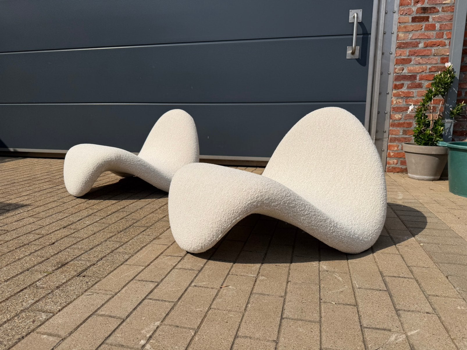 2x Artifort Tongue F577 Pierre Paulin Beige Bouclé NIEUWST!!, Ophalen of Verzenden, Stof, Sede cassina b&b italia knoll vitra edra togo mah jong leolux