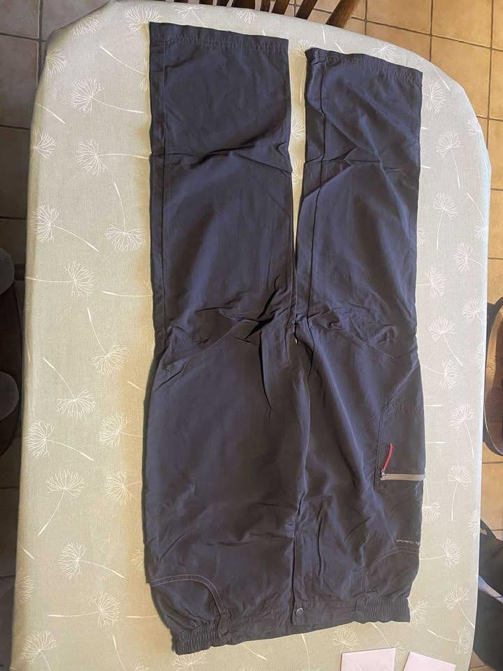 2 pantalons de randonnée, gris tailee 42, Vêtements | Femmes, Taille 42/44 (L), Gris, Enlèvement ou Envoi, Comme neuf