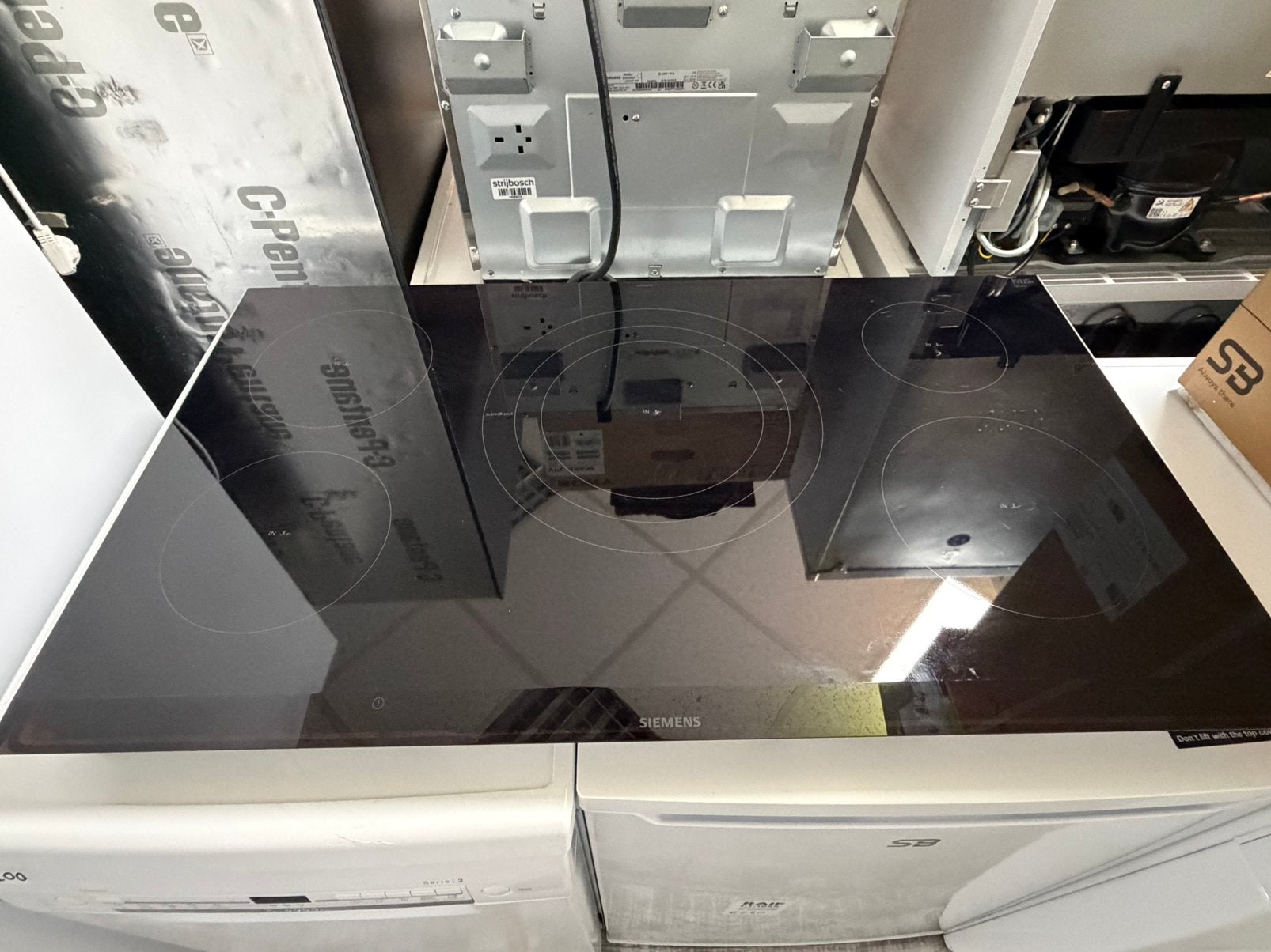 Siemens IQ300 EH975LVC1E Inductiekookplaat Zo Goed Als Nieuw, Elektronische apparatuur, Ophalen of Verzenden, Zo goed als nieuw