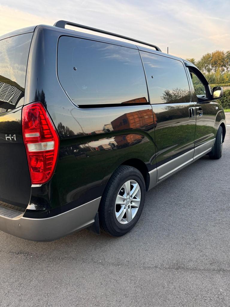 Hyundai H1 2.5 Diesel Lichtevracht, Auto's, Overige modellen, 120 kW, Te koop, Handgeschakeld