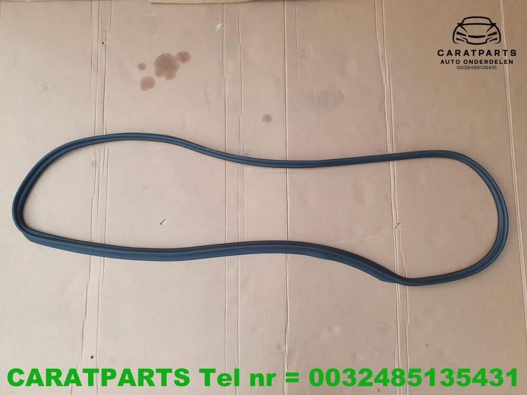4G5827705D A6 couvercle de coffre en caoutchouc a6 hayon en, AUDI AG, Auto-Union-Strasse 1
85045  Ingolstadt, DE, Audi, Utilisé