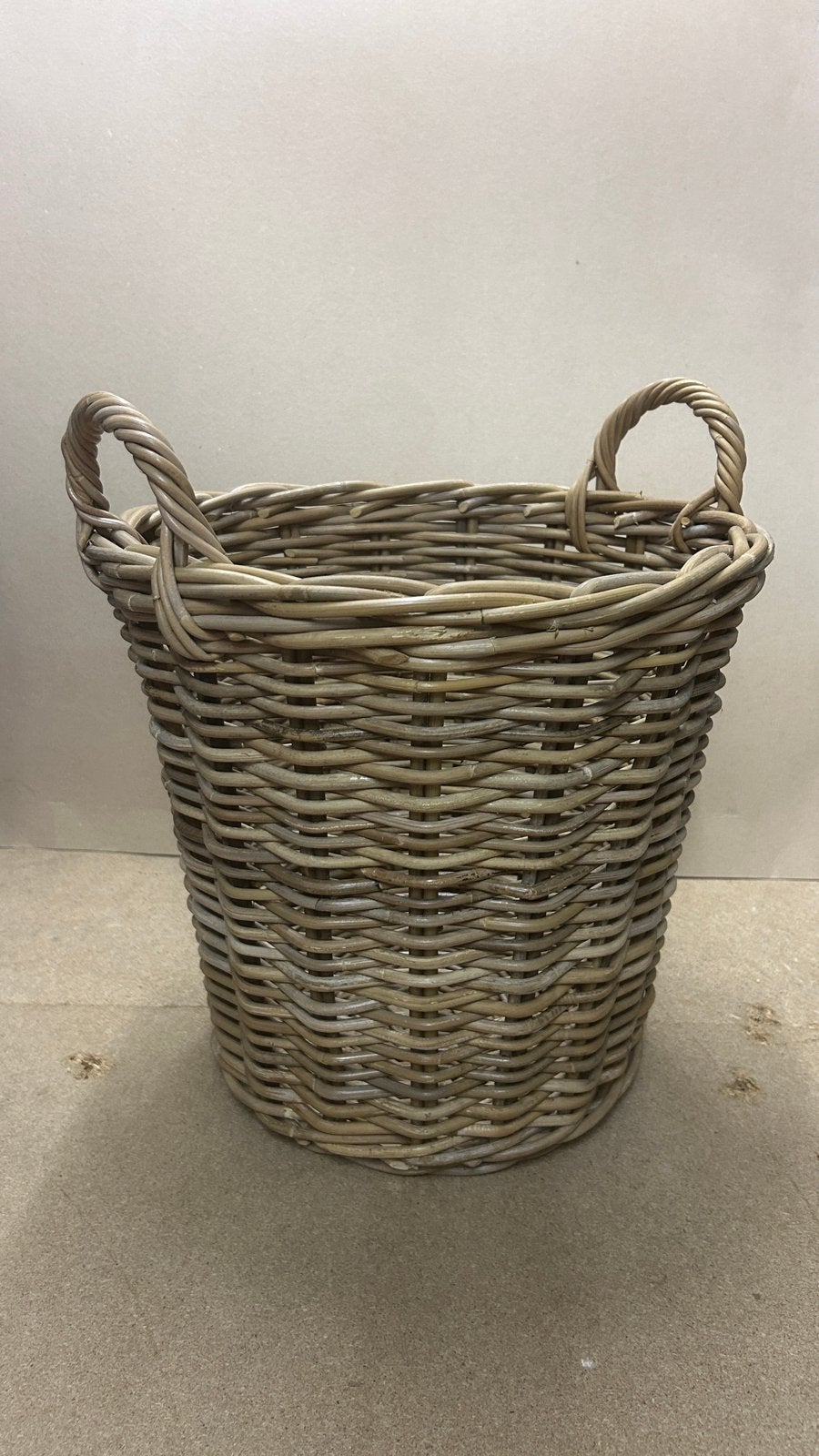 Heel mooie rieten mand diameter 35cm hoogte 33cm, Ophalen, Gevlochten, Mand, Rond