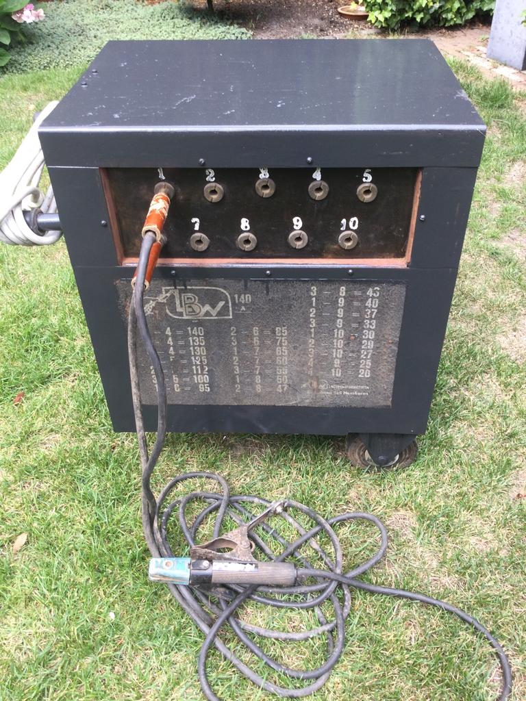 Laspost L.W.B. 140 Amp., Doe-het-zelf en Bouw, Gereedschap | Lasapparaten, Ophalen of Verzenden