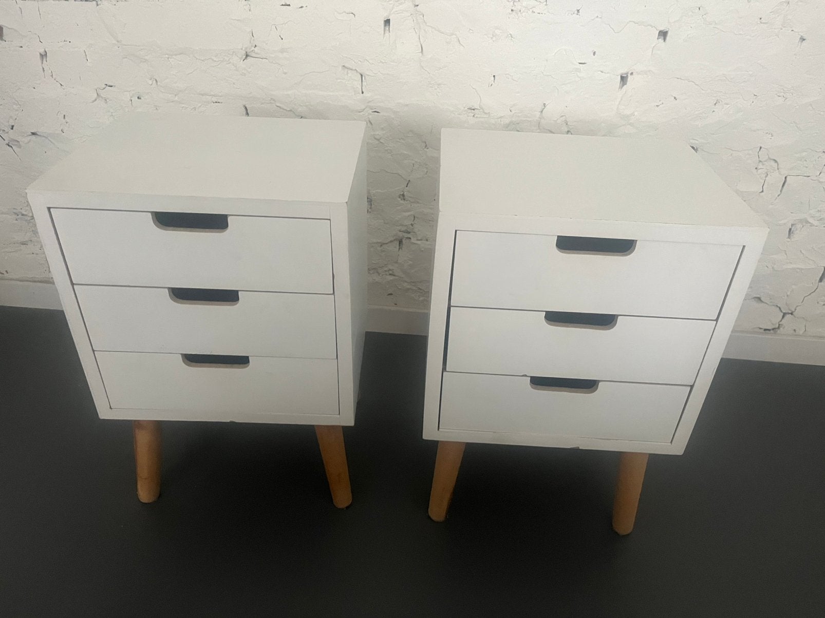 Twee (nacht)kastjes, Huis en Inrichting, Ophalen, Gebruikt, Minder dan 45 cm, Minder dan 55 cm