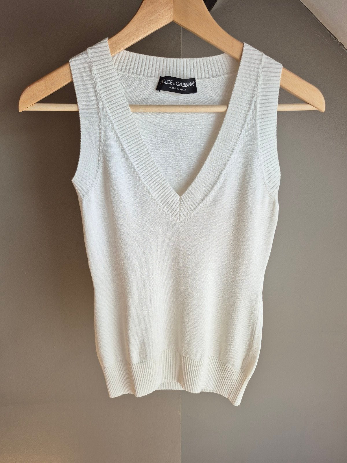 Dolce Gabbana gebreide tanktop/trui maat M, Kleding | Dames, Topjes, Maat 38/40 (M), Wit, Dolce Gabbana, Ophalen of Verzenden