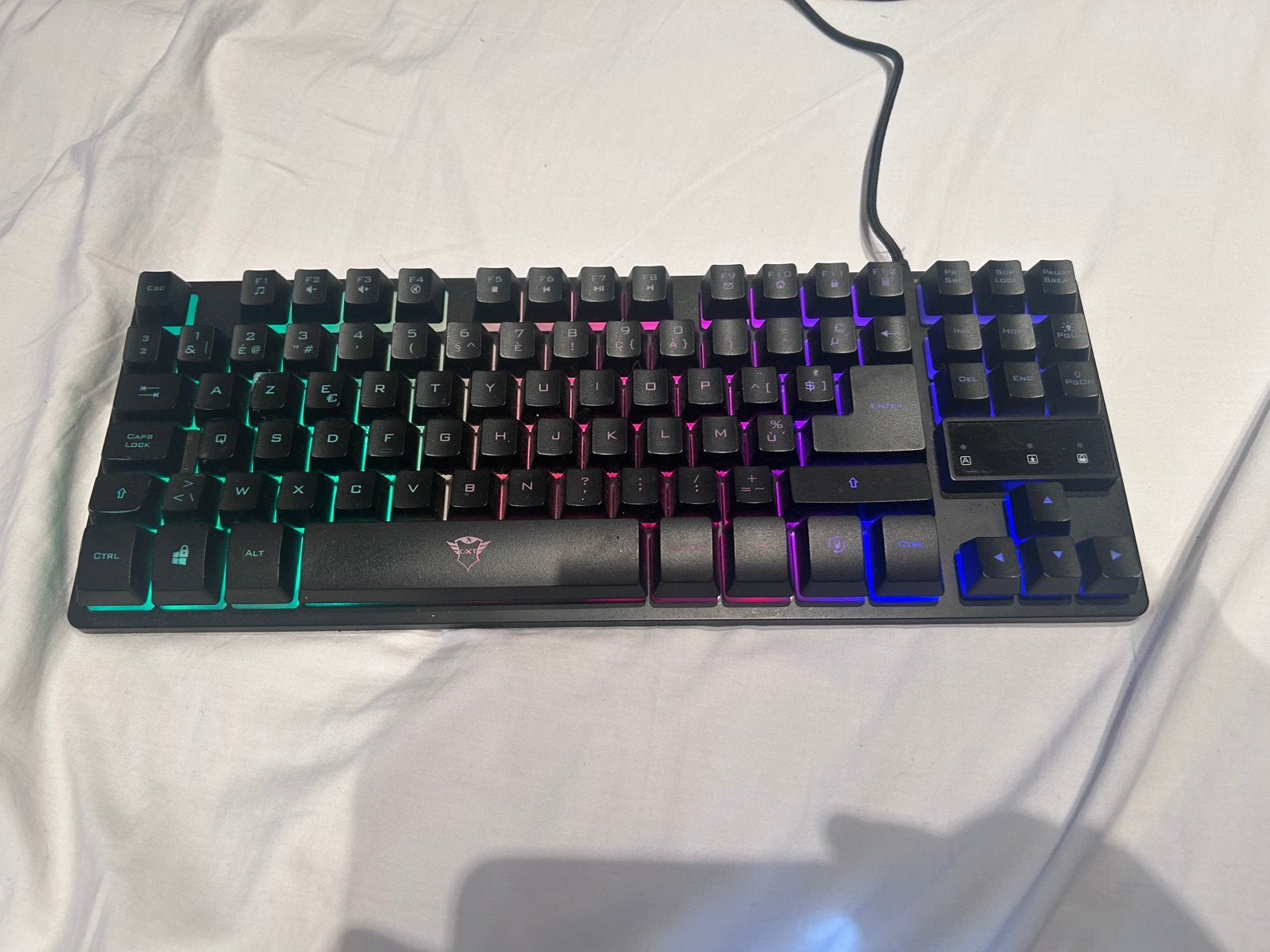 Trust GXT Gaming Toetsenbord – RGB, Computers en Software, Toetsenborden, Ophalen, Azerty, Zo goed als nieuw, Gaming toetsenbord