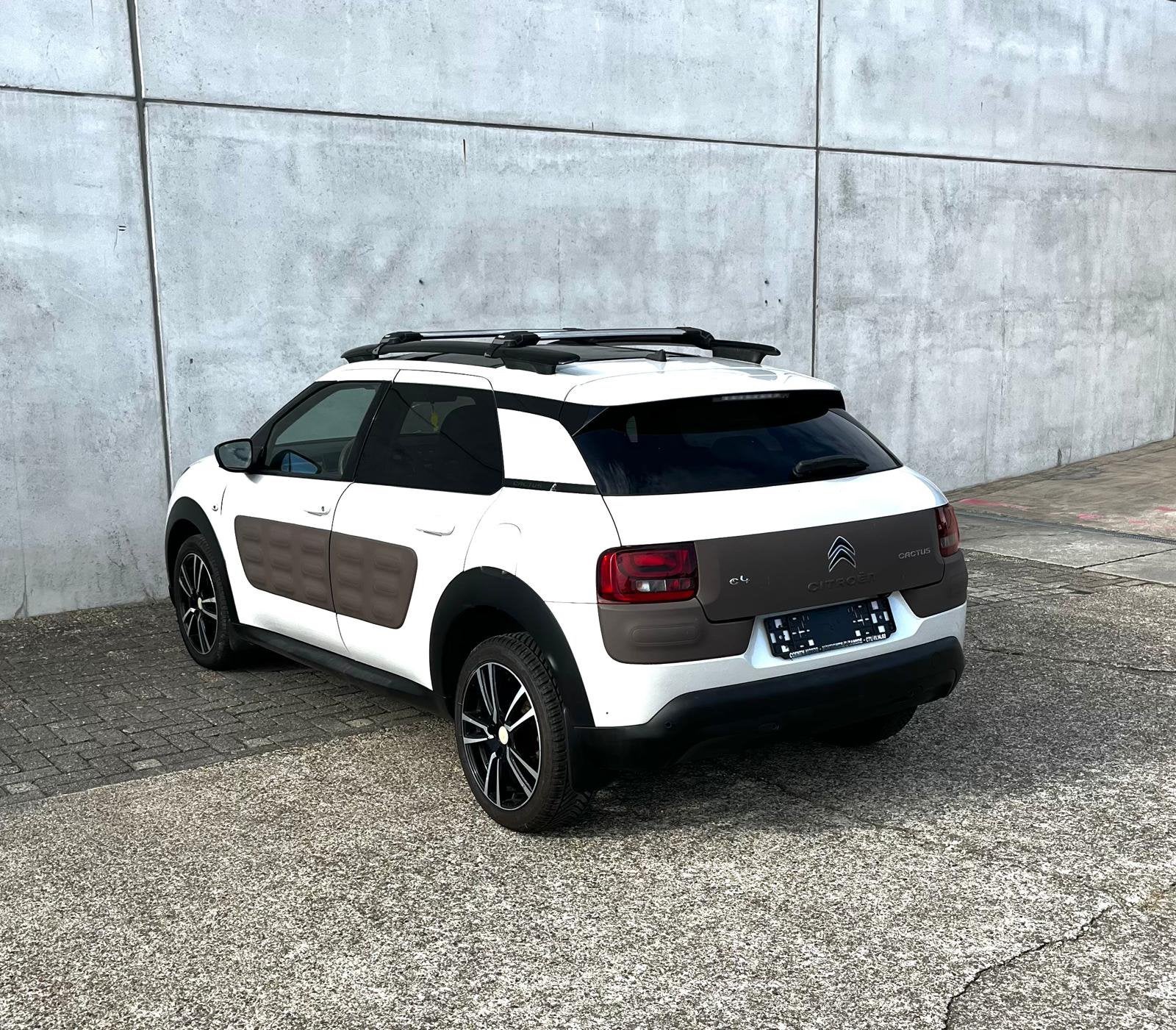 Citroen C4 Cactus 1.2Benzine 2015, Auto's, Voorwielaandrijving, Stof, Wit, Bruin