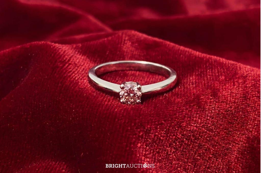 Witgouden ring met roze diamant, Handtassen en Accessoires, Ringen, Diamant, Wit, Niet ingevuld, Nieuw