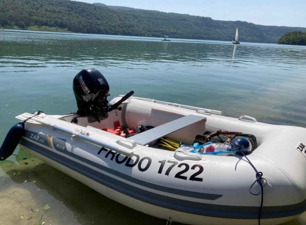 Boot + 8pk motor en veel toebehoren, Watersport en Boten, Ophalen, Zo goed als nieuw, Afdekzeil, ZAR Mini