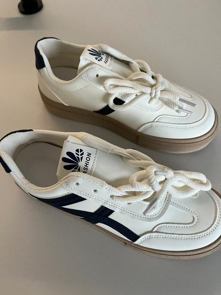 Dames sneakers, Enlèvement ou Envoi, Sneakers et Baskets, Bleu, Neuf